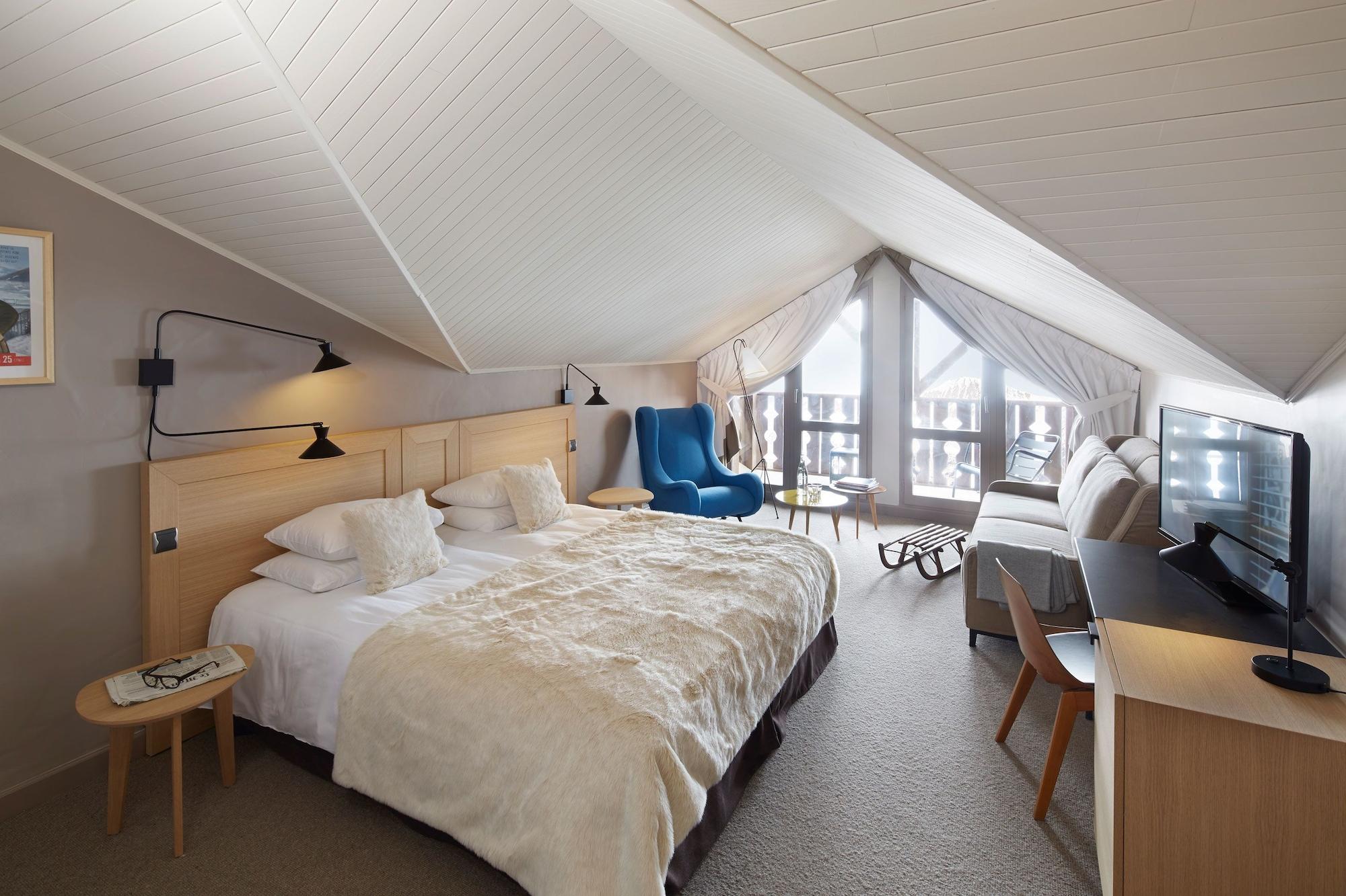 Des Trois Vallees 4*